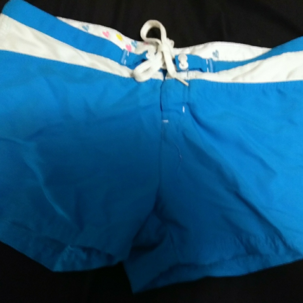 Body Glove swim shorts size M
